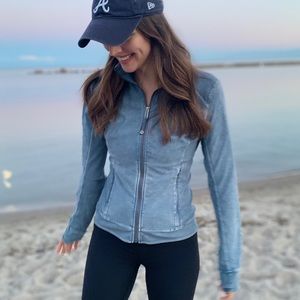 EUC Lululemon Define Jacket size 8